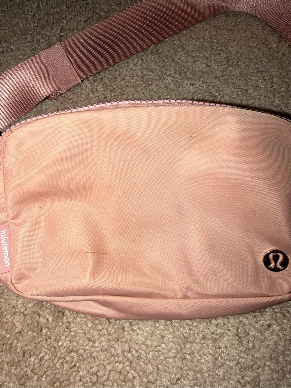 lululemon athletica compact crossbody